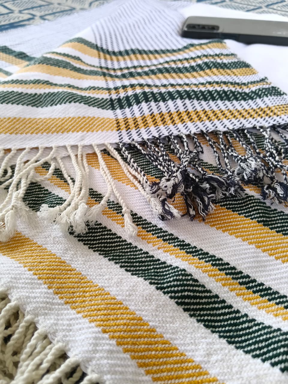 Ivory with Mustard Border Khes